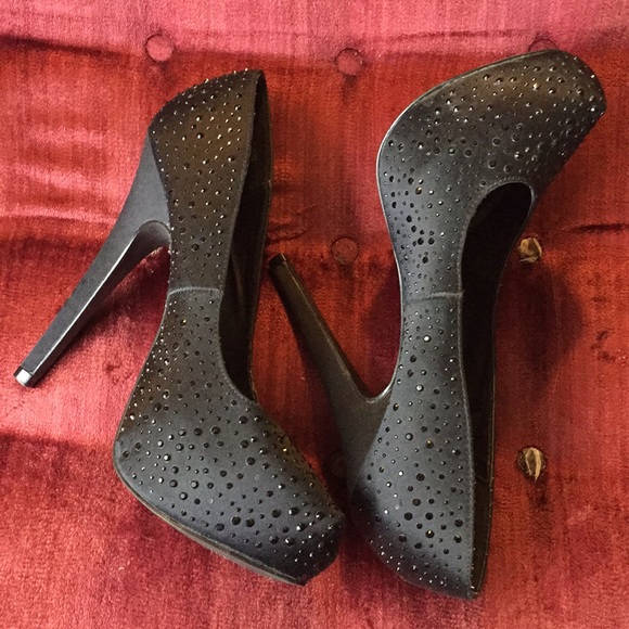 Bakers Shoes - Bakers Black Pumps